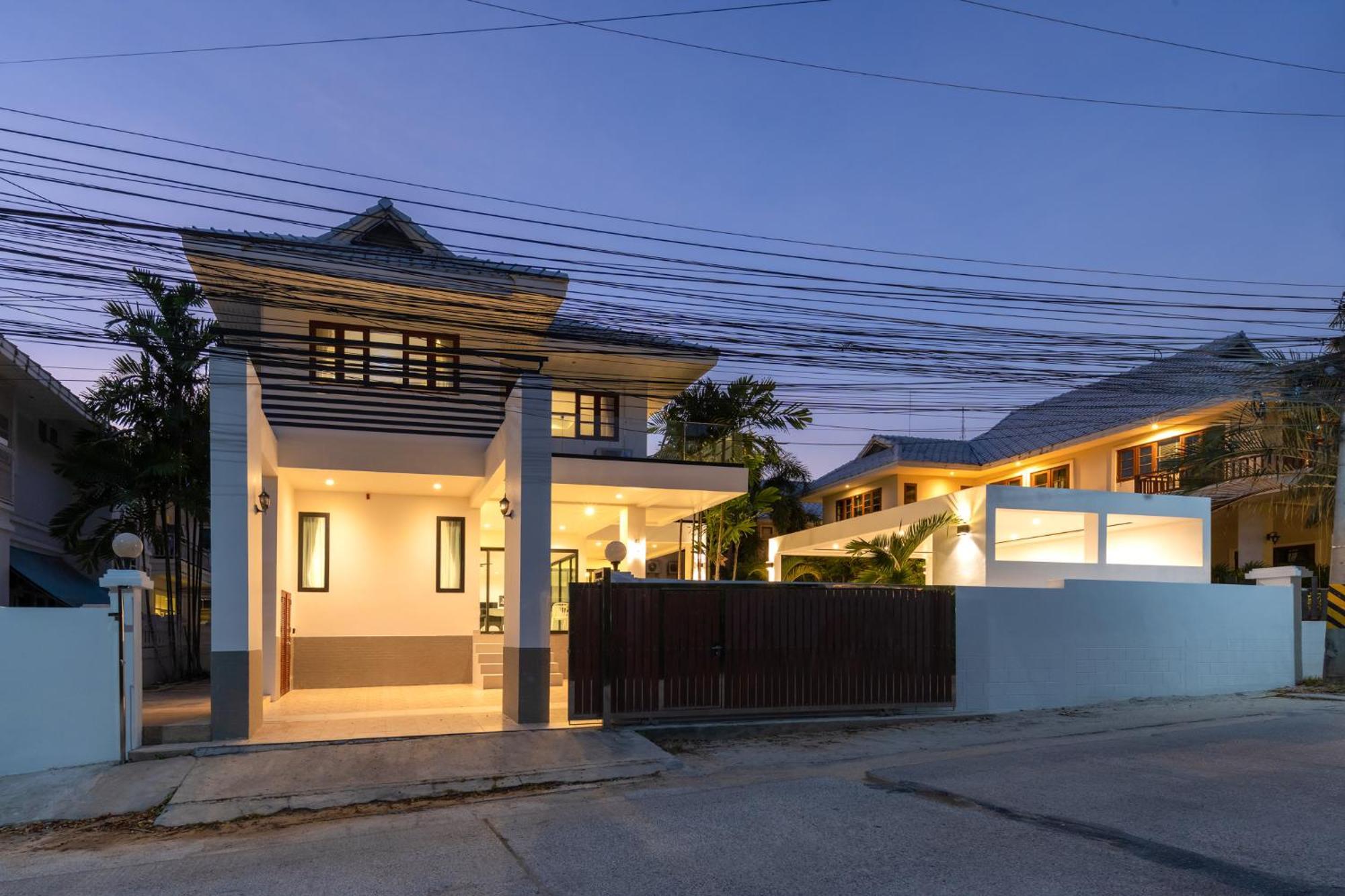 Stunning Villa With Pool And Tropical Garden HHQ Exteriör bild